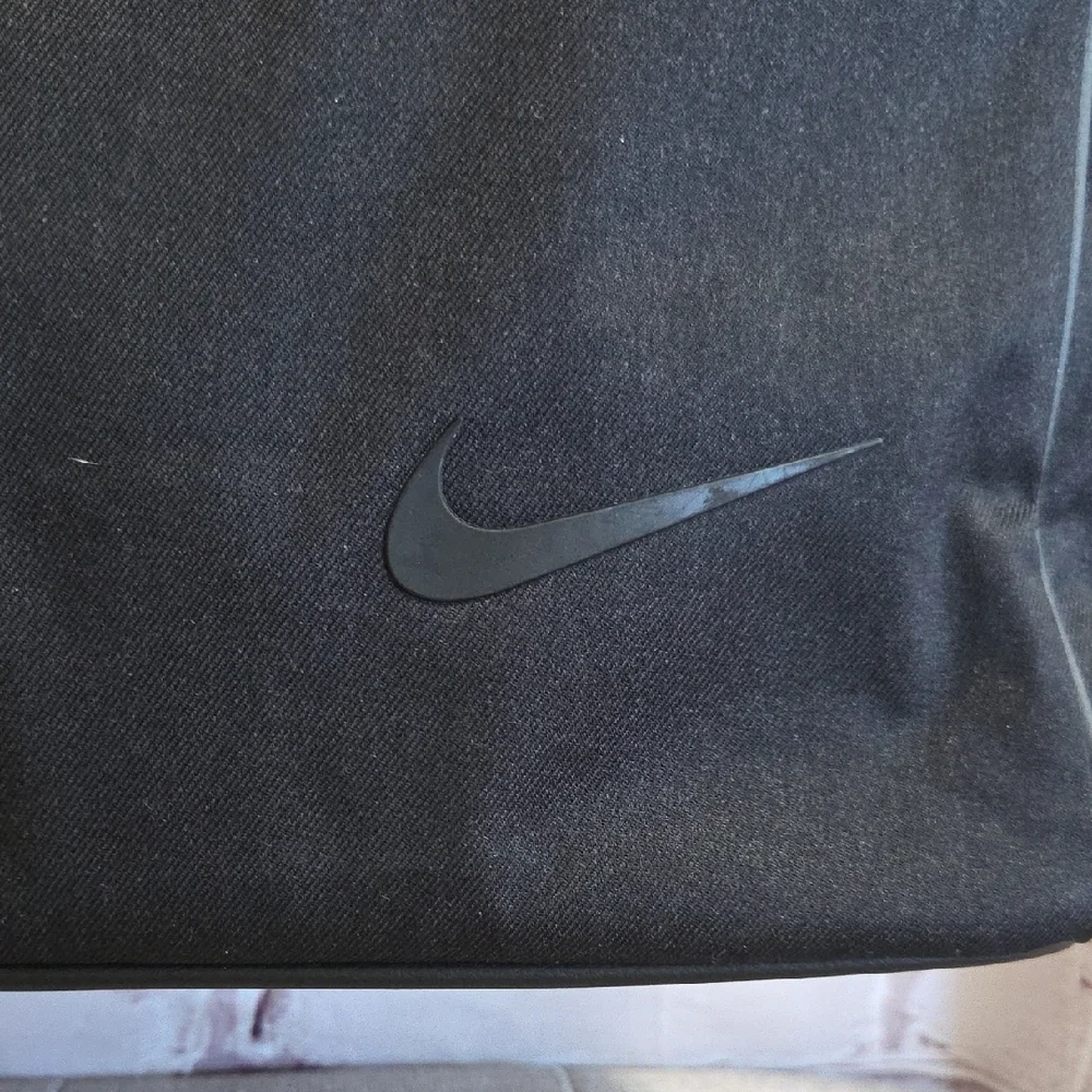 Nike Black Duffel Bag for Men